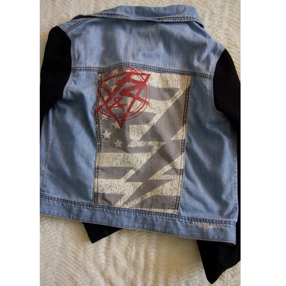 Jean jacket with sweatshirt detail - Picture 4 of 4